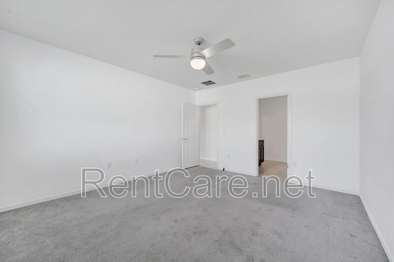 Lovely 4/2 in Davenport! Available now! property image