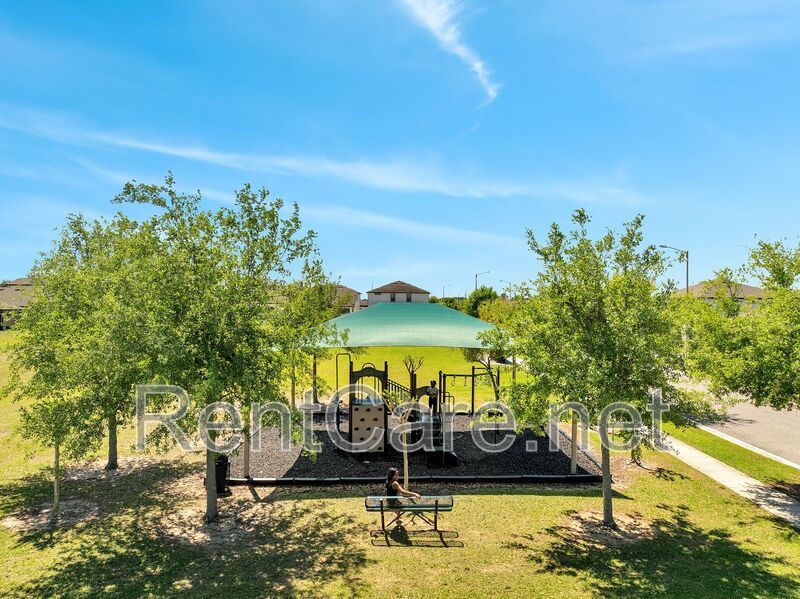 Lovely 4/2 in Davenport! Available now! property image