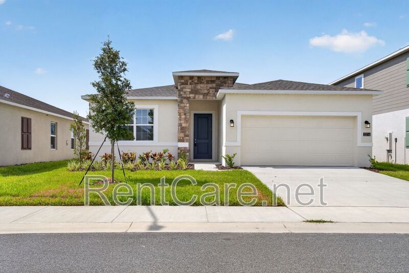 Stunning new construction 3/2 in Wynnstone Gated Community of Davenport.  Available now! property image