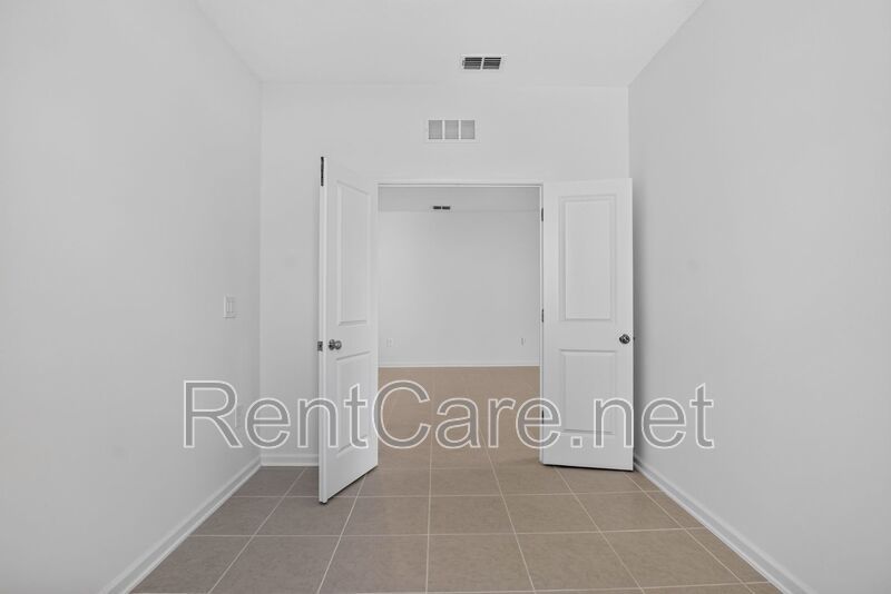 Stunning new construction 3/2 in Wynnstone Gated Community of Davenport.  Available now! property image