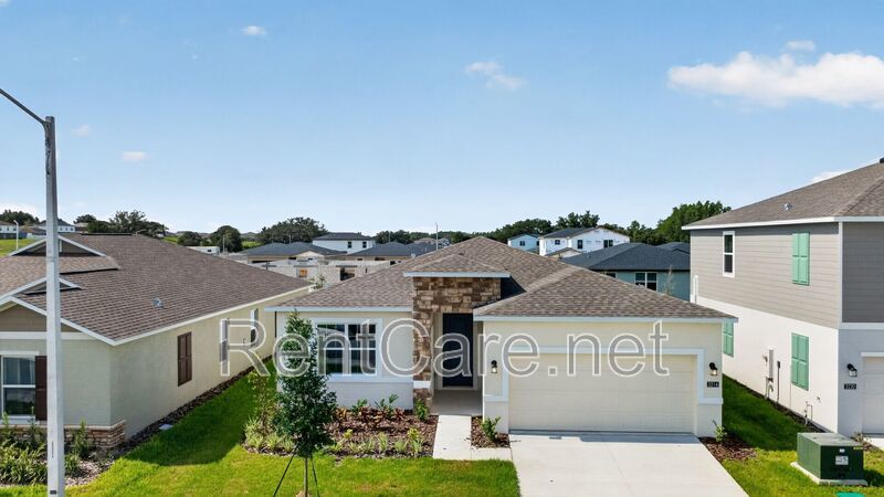 Stunning new construction 3/2 in Wynnstone Gated Community of Davenport.  Available now! property image
