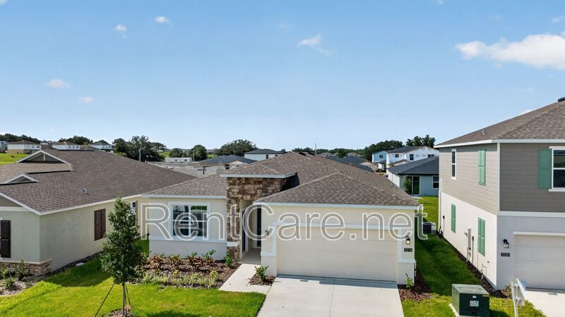 Stunning new construction 3/2 in Wynnstone Gated Community of Davenport.  Available now! property image