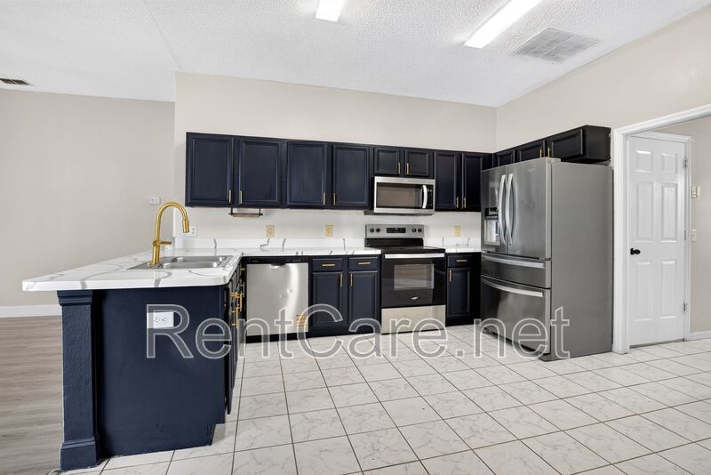 Renovated 4/2 Pool home in Poinciana! property image