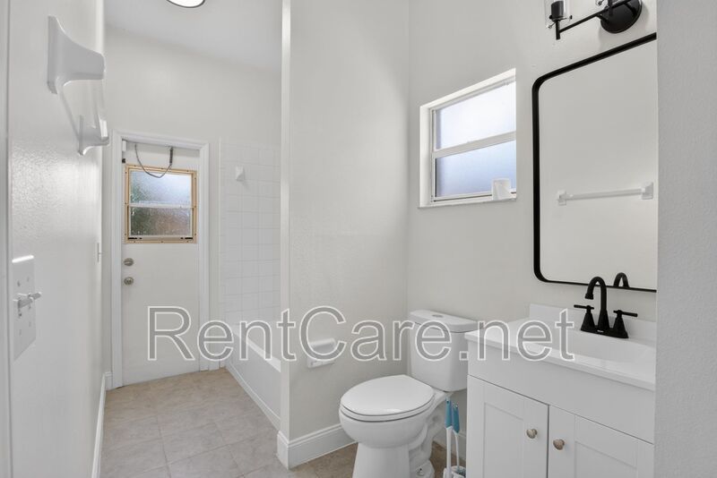 Renovated 4/2 Pool home in Poinciana! property image