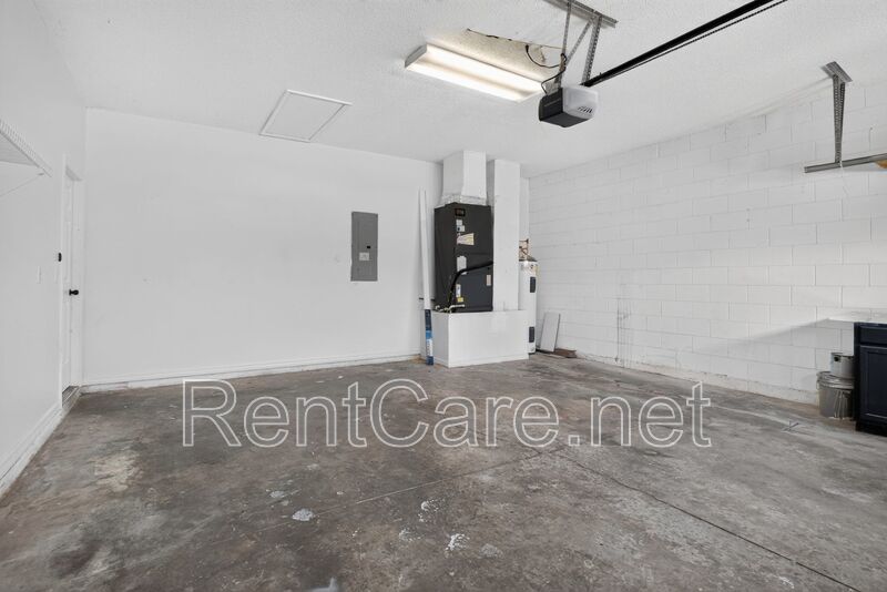 Renovated 4/2 Pool home in Poinciana! property image