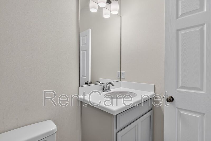 Stunning 4/3.5 home with an office and fence enclosed yard! Located at the Enclave at Hamlin and available for immediate occupancy! property image