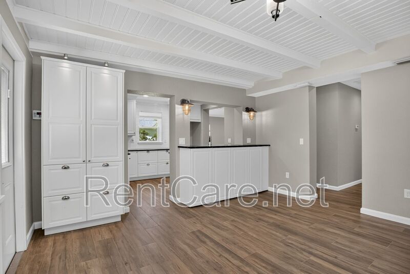 Stunning Historic 3/2 In the heart of Downtown Winter Garden! Available Now! property image