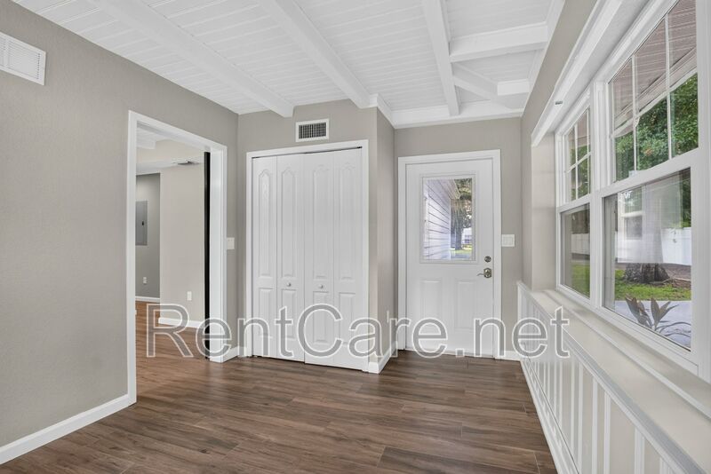 Stunning Historic 3/2 In the heart of Downtown Winter Garden! Available Now! property image