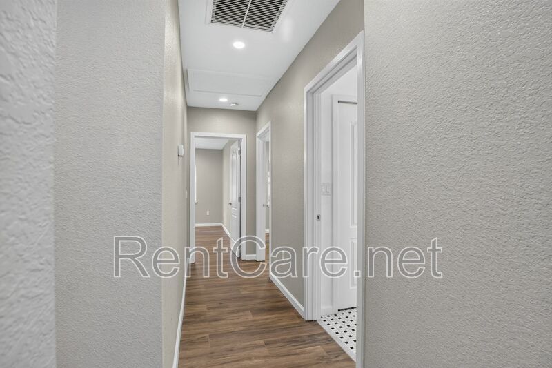 Stunning Historic 3/2 In the heart of Downtown Winter Garden! Available Now! property image