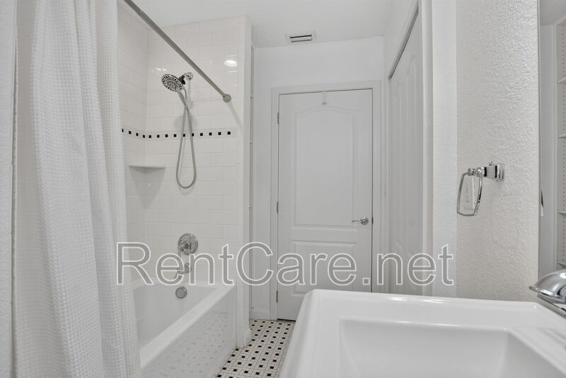 Stunning Historic 3/2 In the heart of Downtown Winter Garden! Available Now! property image