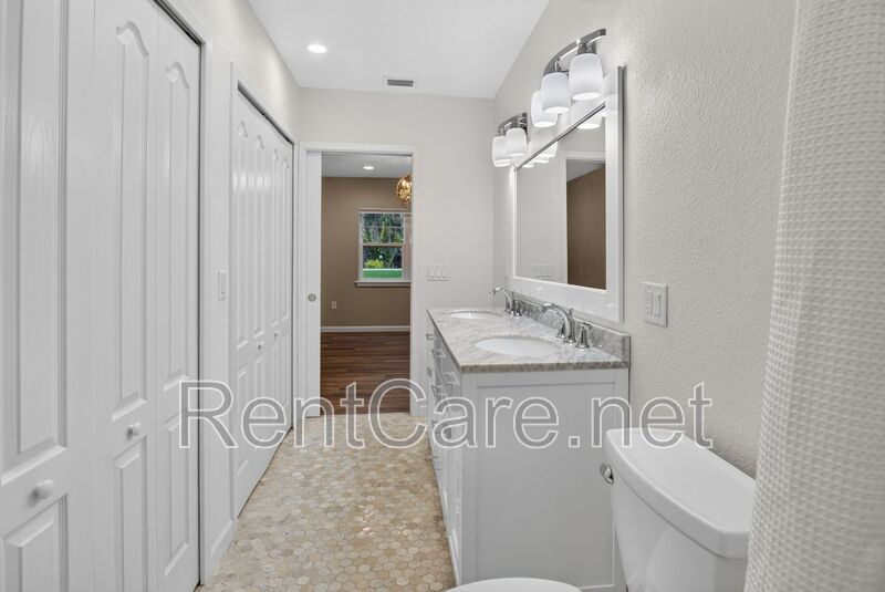 Stunning Historic 3/2 In the heart of Downtown Winter Garden! Available Now! property image