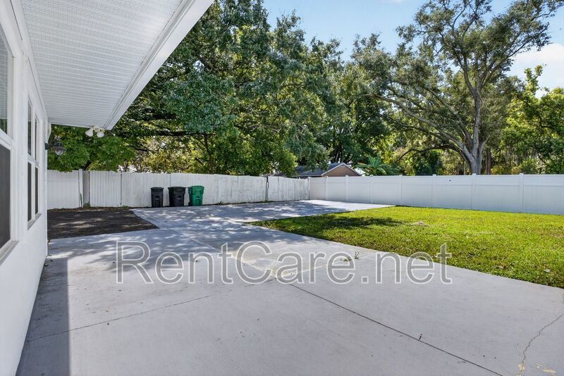 Stunning Historic 3/2 In the heart of Downtown Winter Garden! Available Now! property image