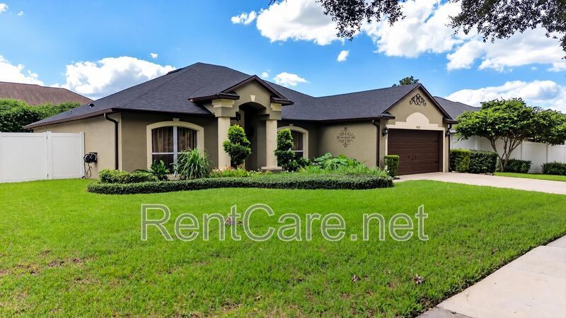 Gorgeous 4/2 Tuscan Inspired Home with Private Pool and Fence Enclosed Yard! St. Cloud near Lake Nona District! property image