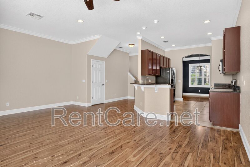 Stunning 3/2.5 Town Home in the Gated Highcroft Pointe community of Longwood! property image