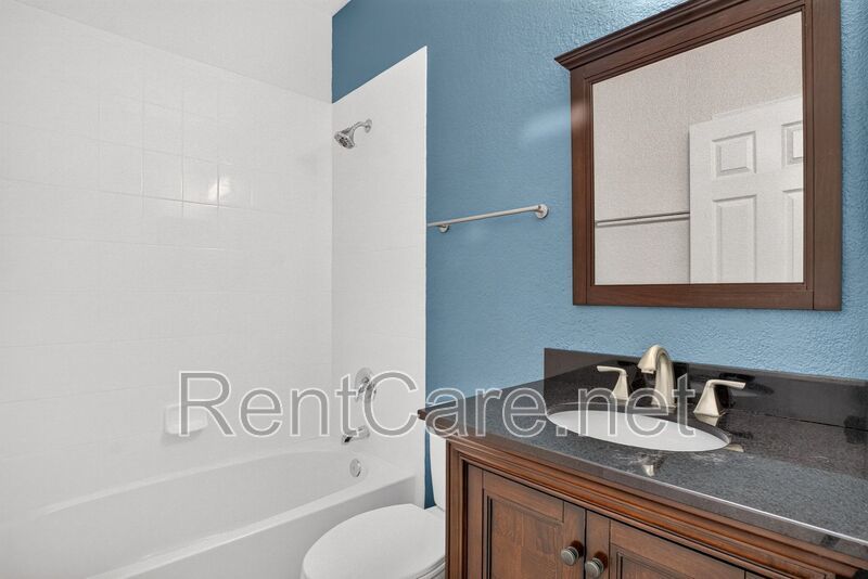 Stunning 3/2.5 Town Home in the Gated Highcroft Pointe community of Longwood! property image