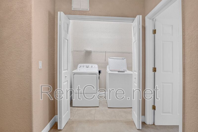 Stunning 3/2.5 Town Home in the Gated Highcroft Pointe community of Longwood! property image