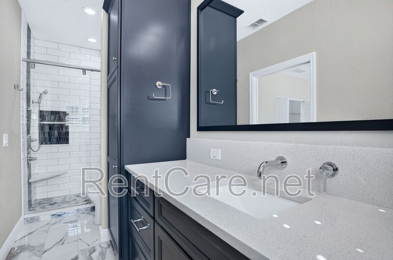 Stunning 3/2.5 Town Home in the Gated Highcroft Pointe community of Longwood! property image